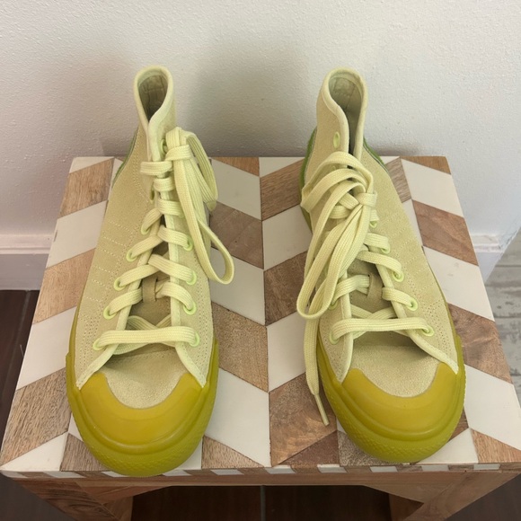 adidas Women’s Yellow High-Top Sneakers - Picture 5 of 8